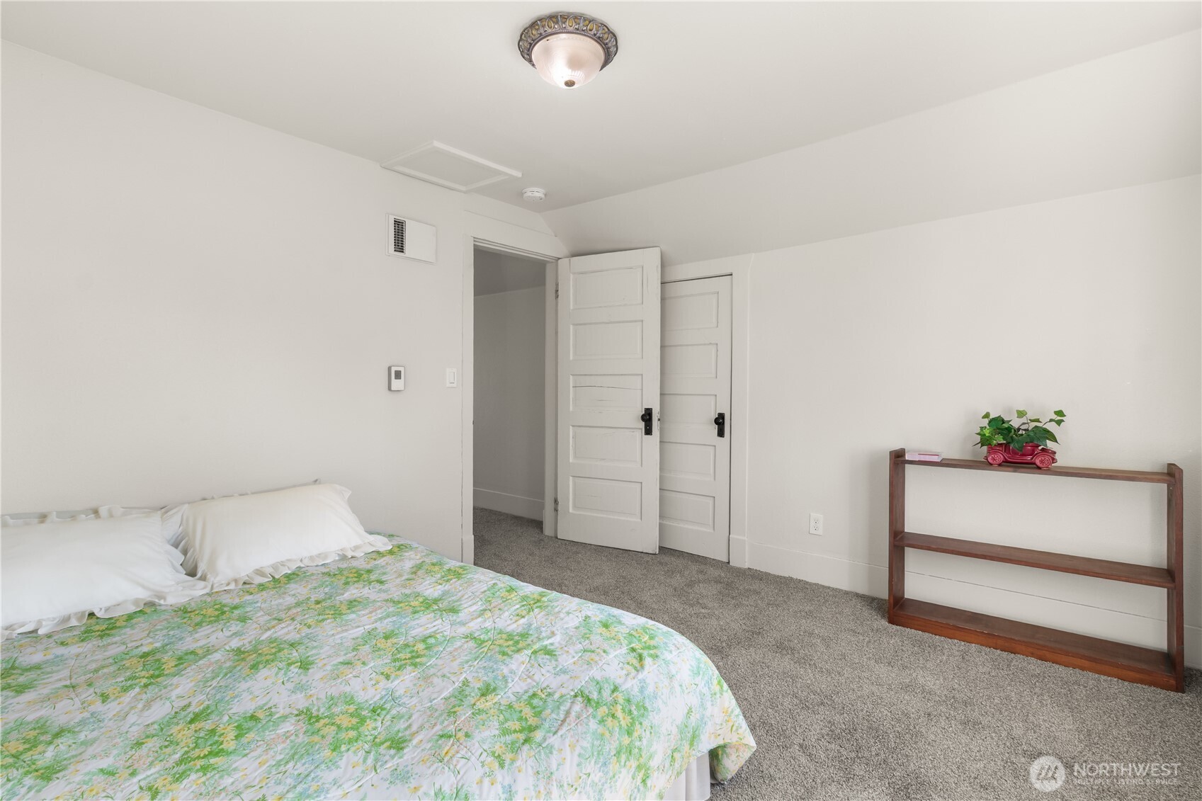 3607 E Spokane Street , Tacoma, WA 98404