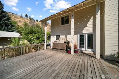 5177 Woodring Canyon Road , Cashmere, WA 98815 - Photo 17
