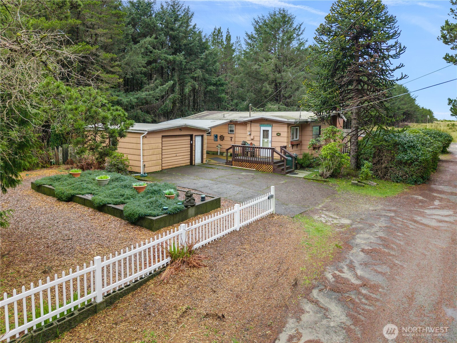 1206 184th Place , Long Beach, WA 98631