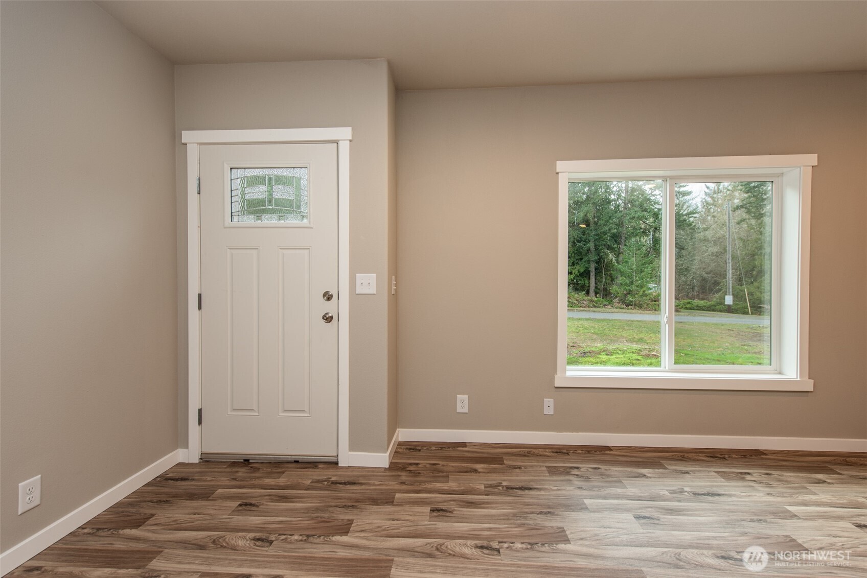 211 S Barr Road , Port Angeles, WA 98362