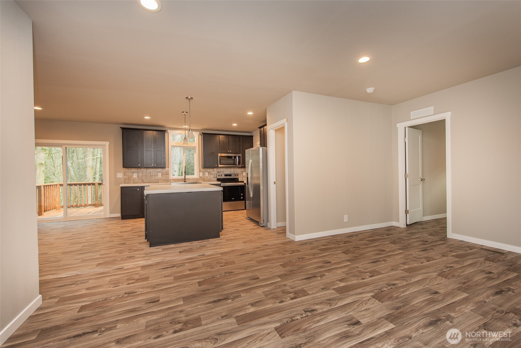 211 S Barr Road , Port Angeles, WA 98362