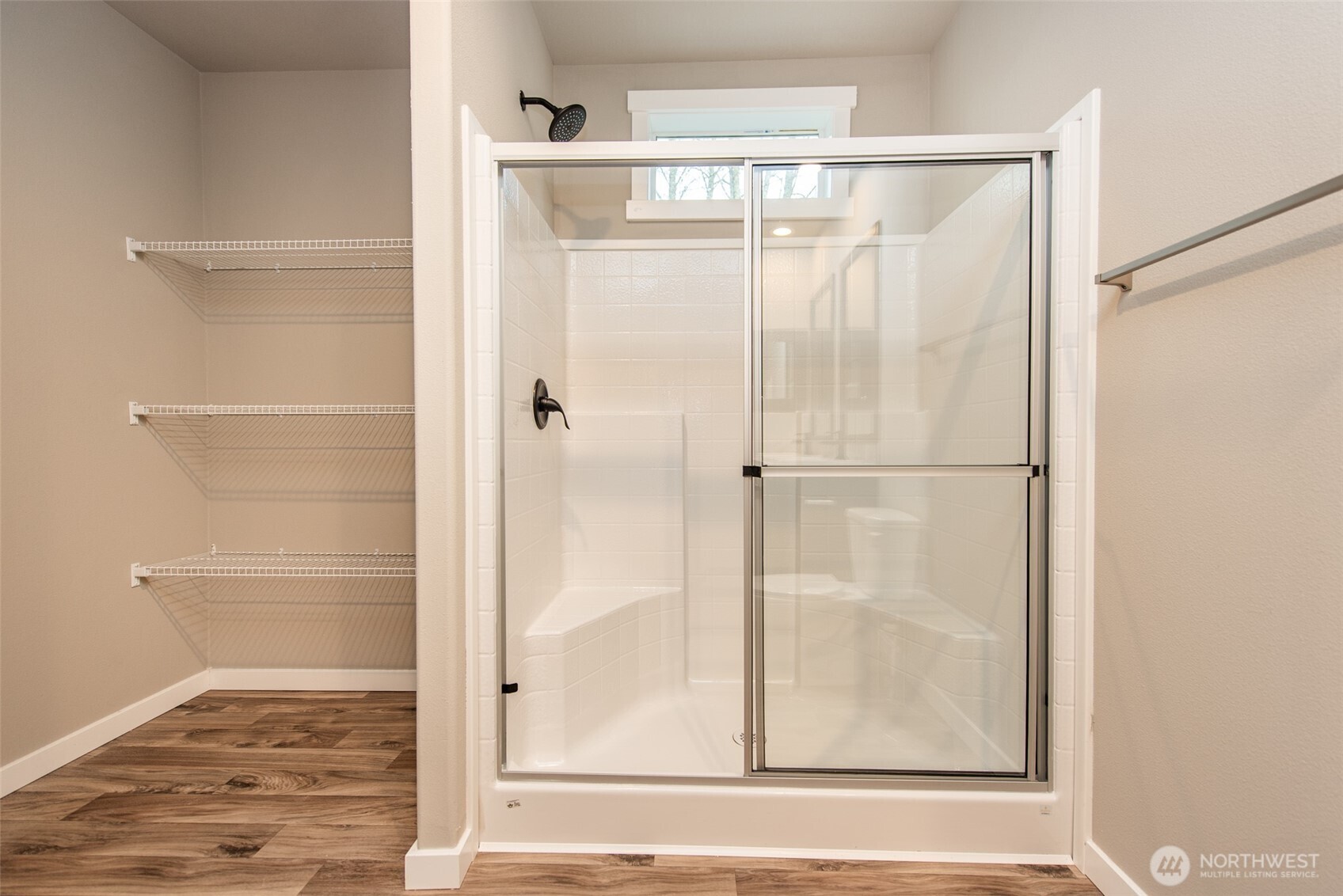 211 S Barr Road , Port Angeles, WA 98362