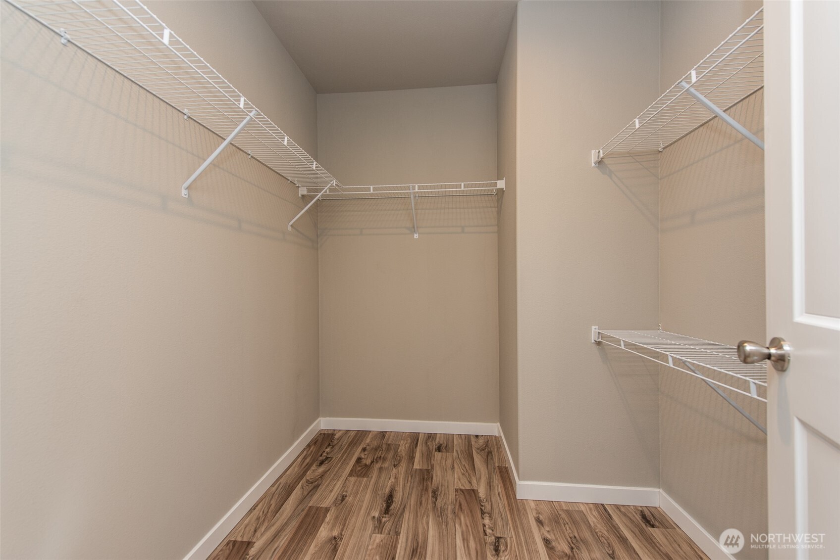 211 S Barr Road , Port Angeles, WA 98362