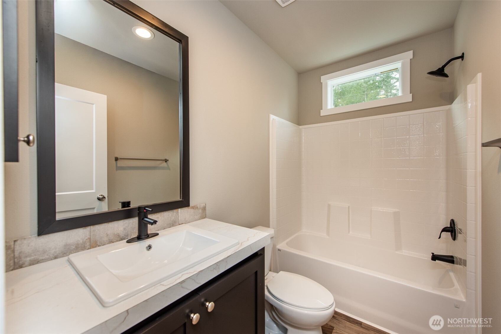 211 S Barr Road , Port Angeles, WA 98362