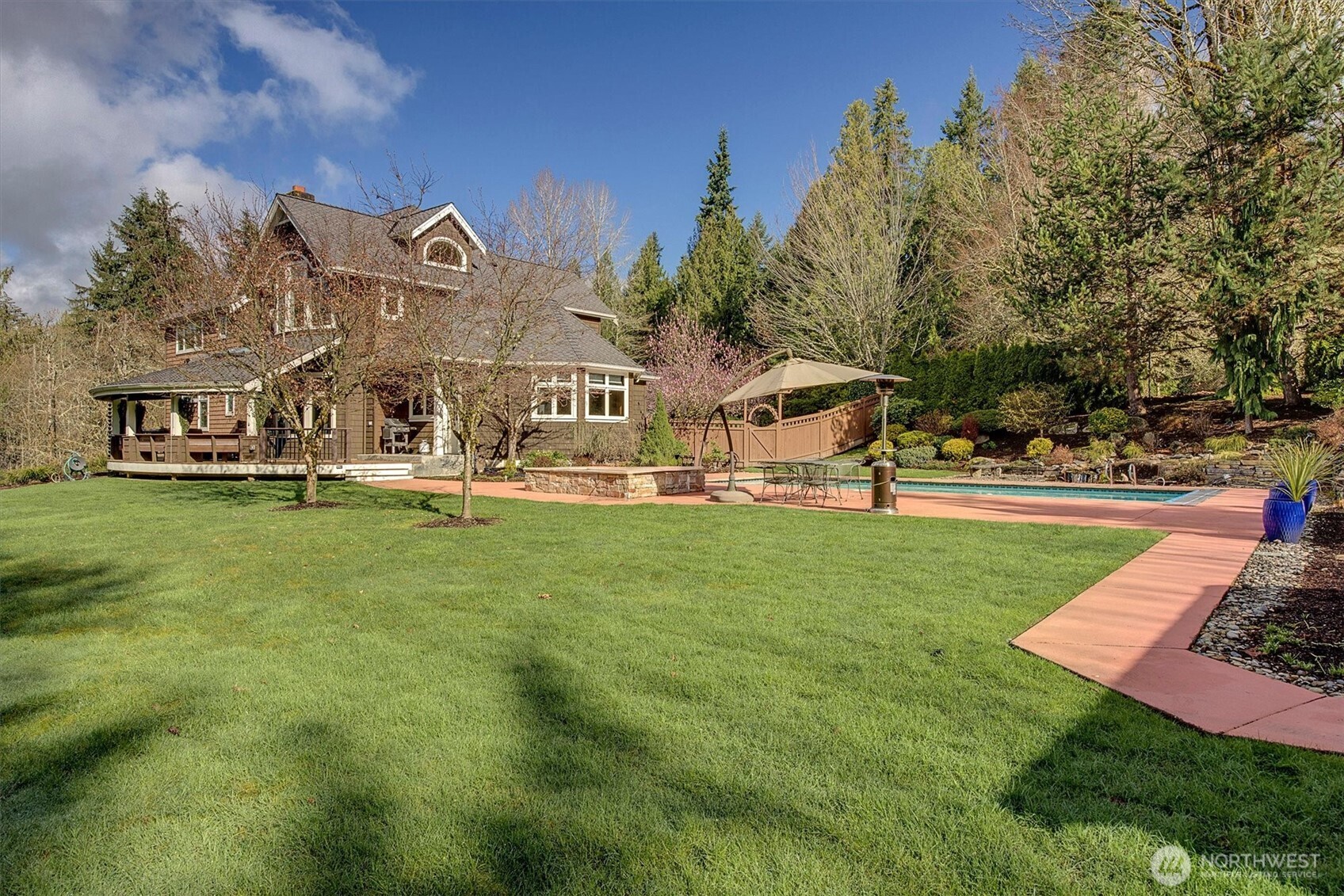 21625 NE 175th Street , Woodinville, WA 98077