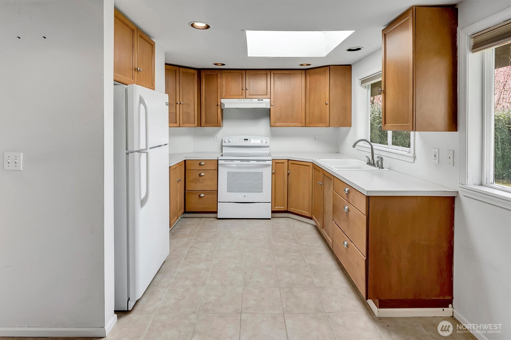 21625 NE 175th Street , Woodinville, WA 98077