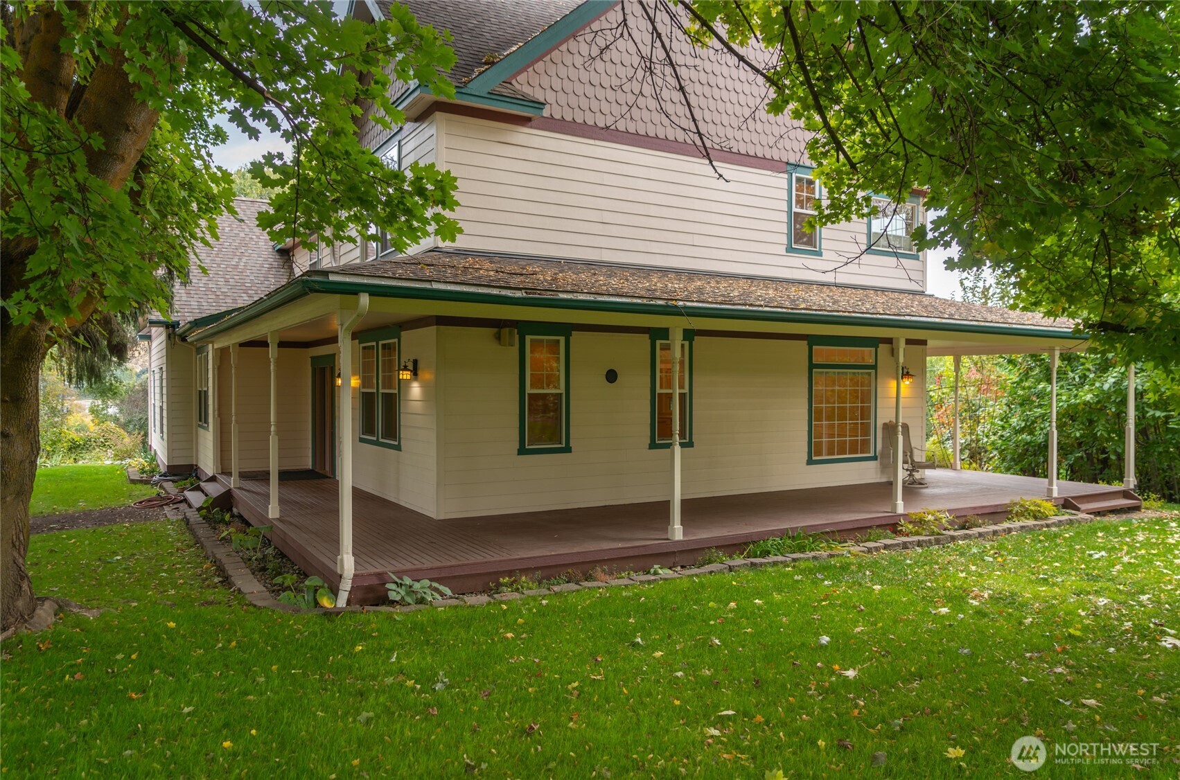 6005 Sunset Highway , Cashmere, WA 98815