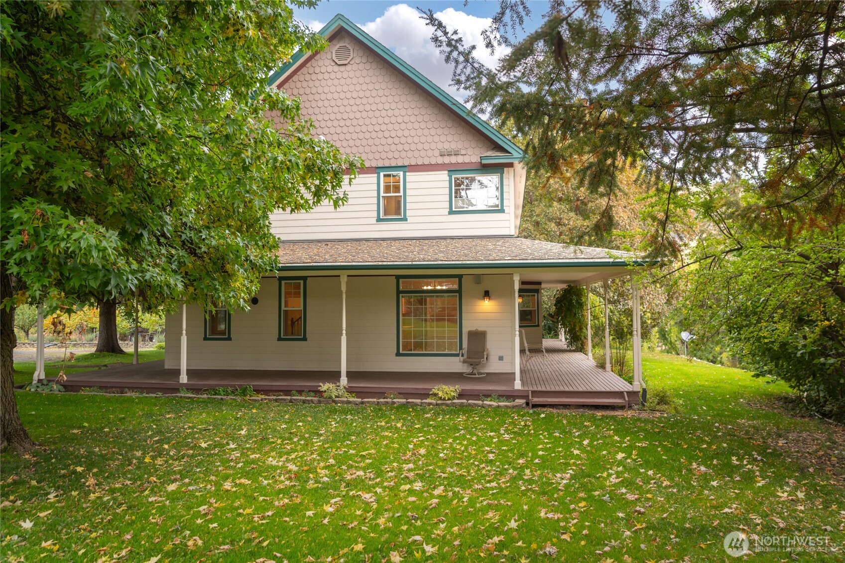 6005 Sunset Highway , Cashmere, WA 98815