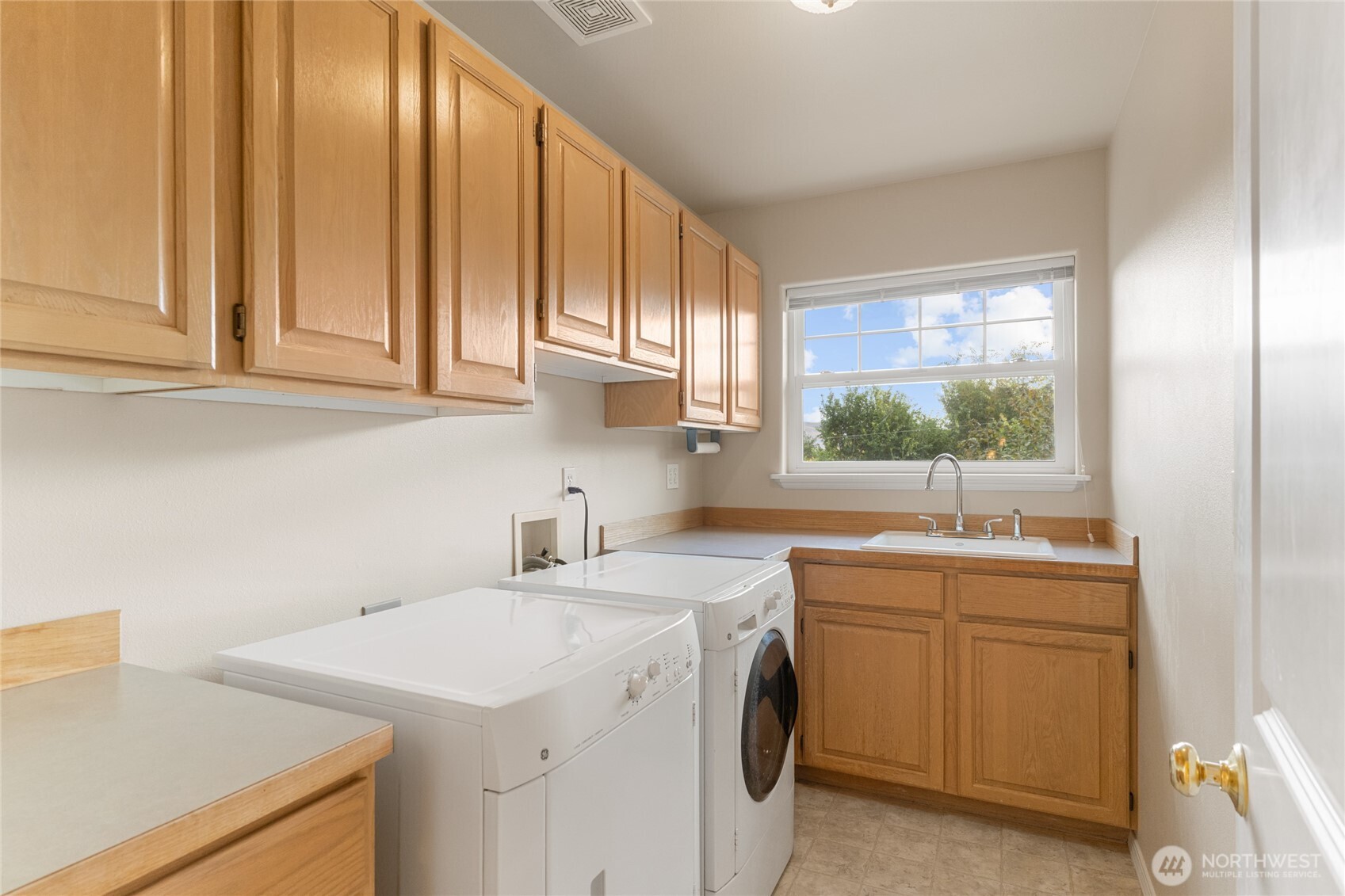 6005 Sunset Highway , Cashmere, WA 98815
