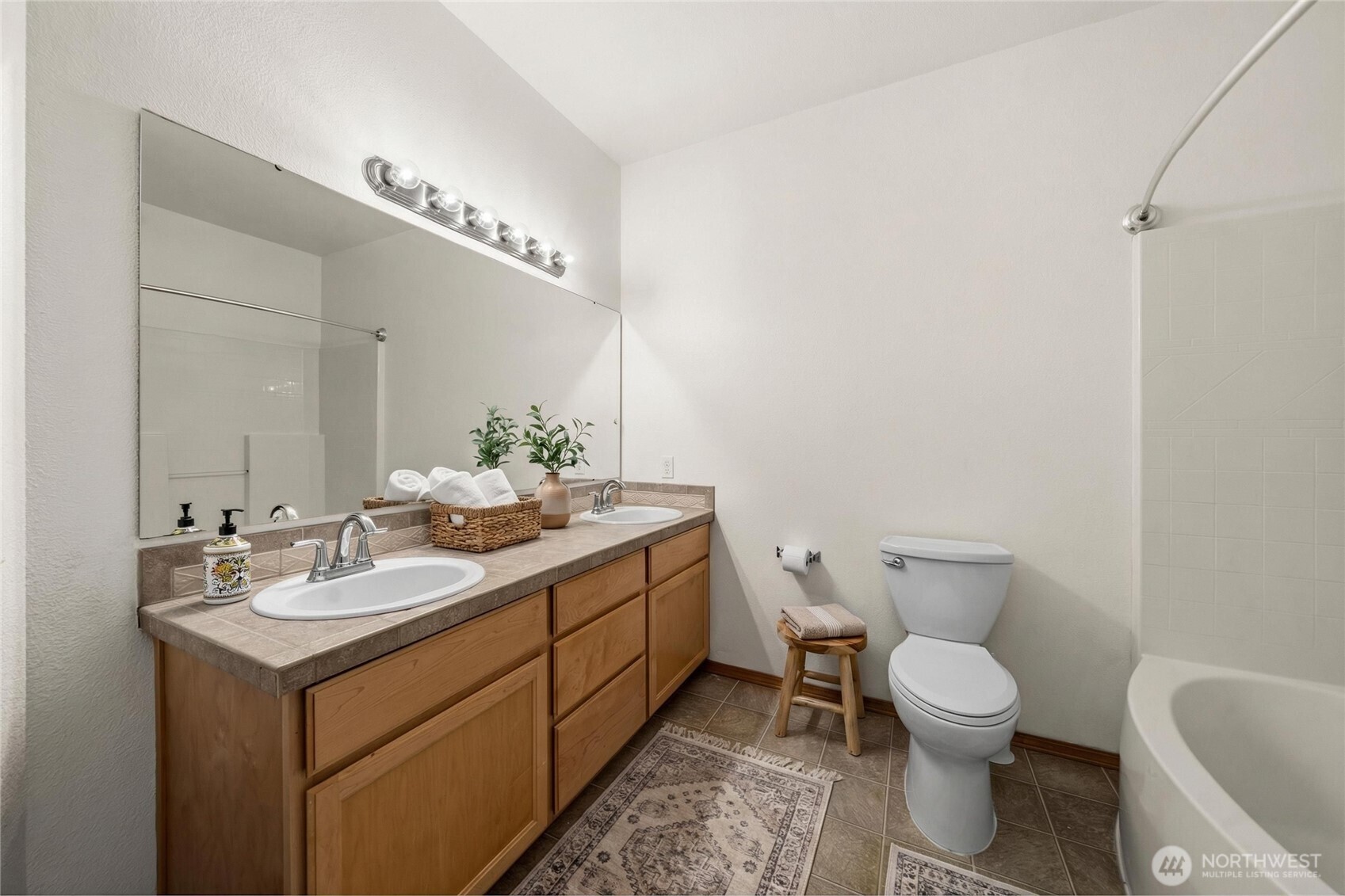 8113 Custer Rd. SW #E-5, Lakewood, WA 98499