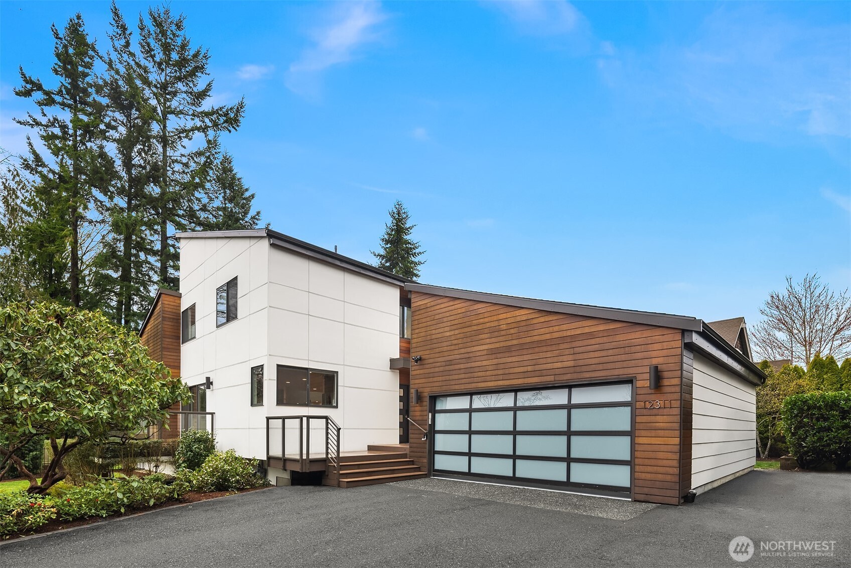12311 87th Court NE, Kirkland, WA 98034