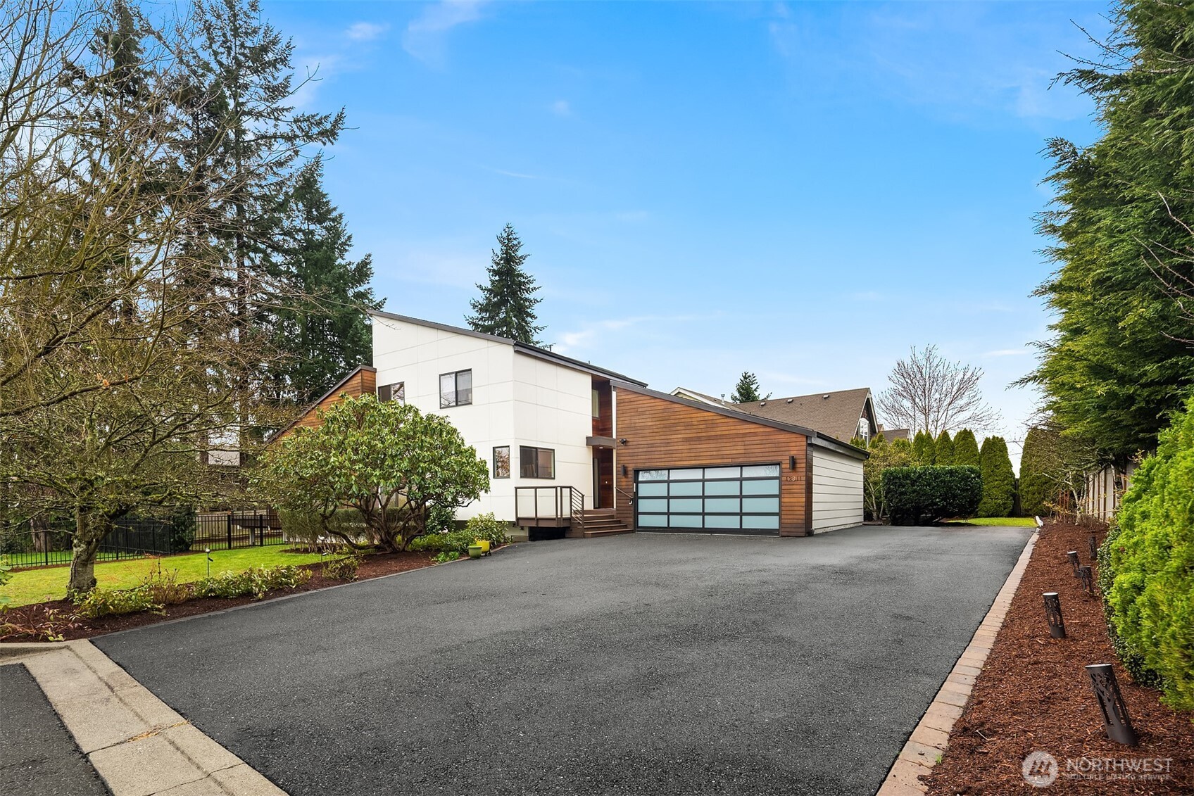 12311 87th Court NE, Kirkland, WA 98034
