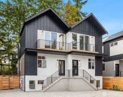 10823 11th Avenue NE, Seattle, WA 98125 - Photo 1