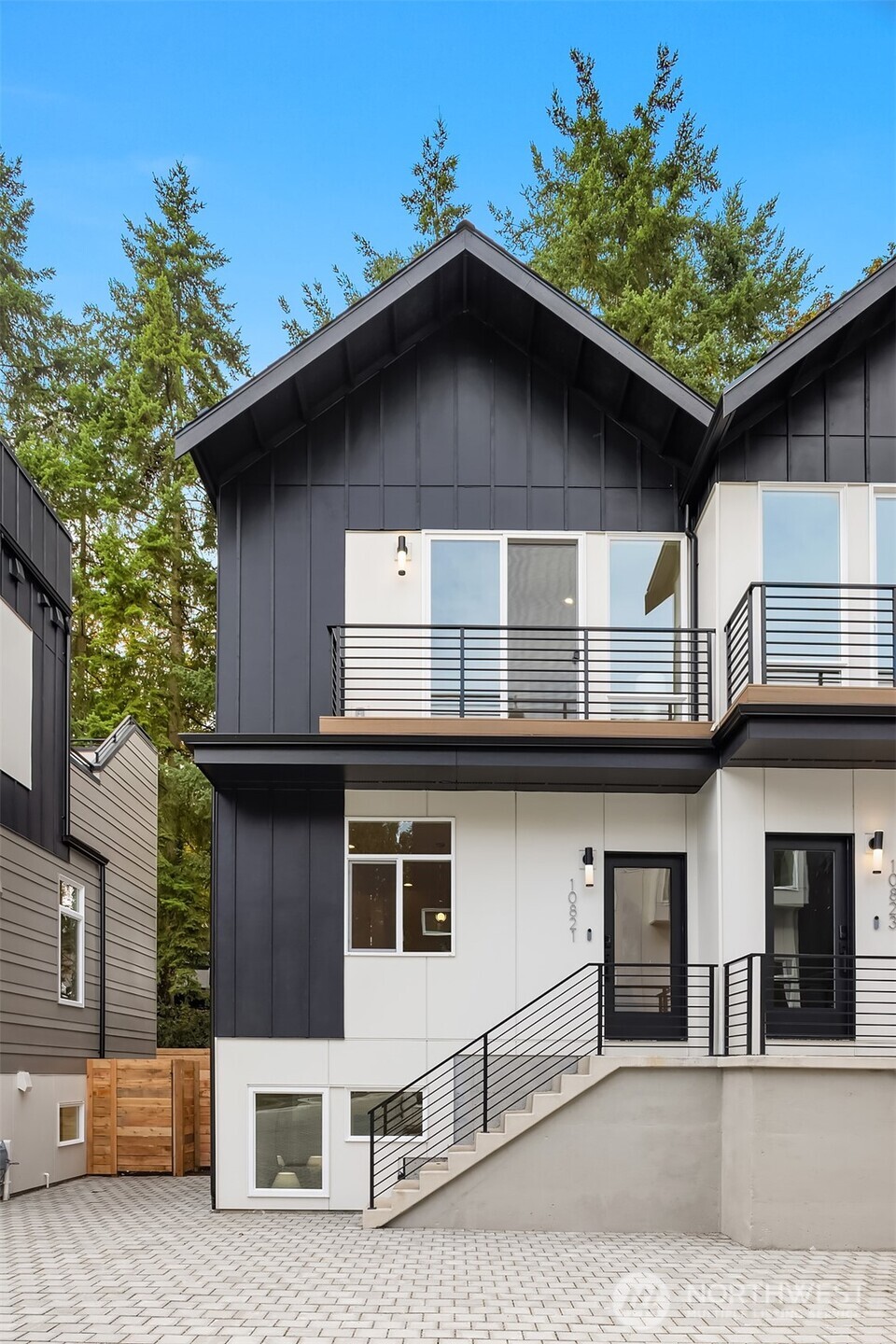 10823 11th Avenue NE, Seattle, WA 98125