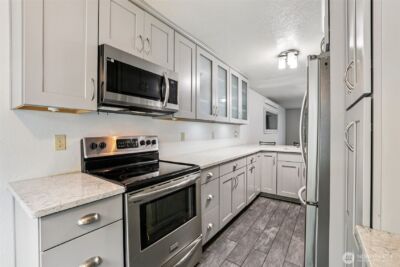 280 NW Newport Way #B14, Issaquah, WA 98027 - Photo 15