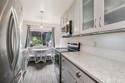280 NW Newport Way #B14, Issaquah, WA 98027 - Photo 16