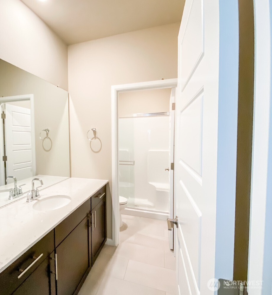 32938 Ash Avenue SE, Black Diamond, WA 98010