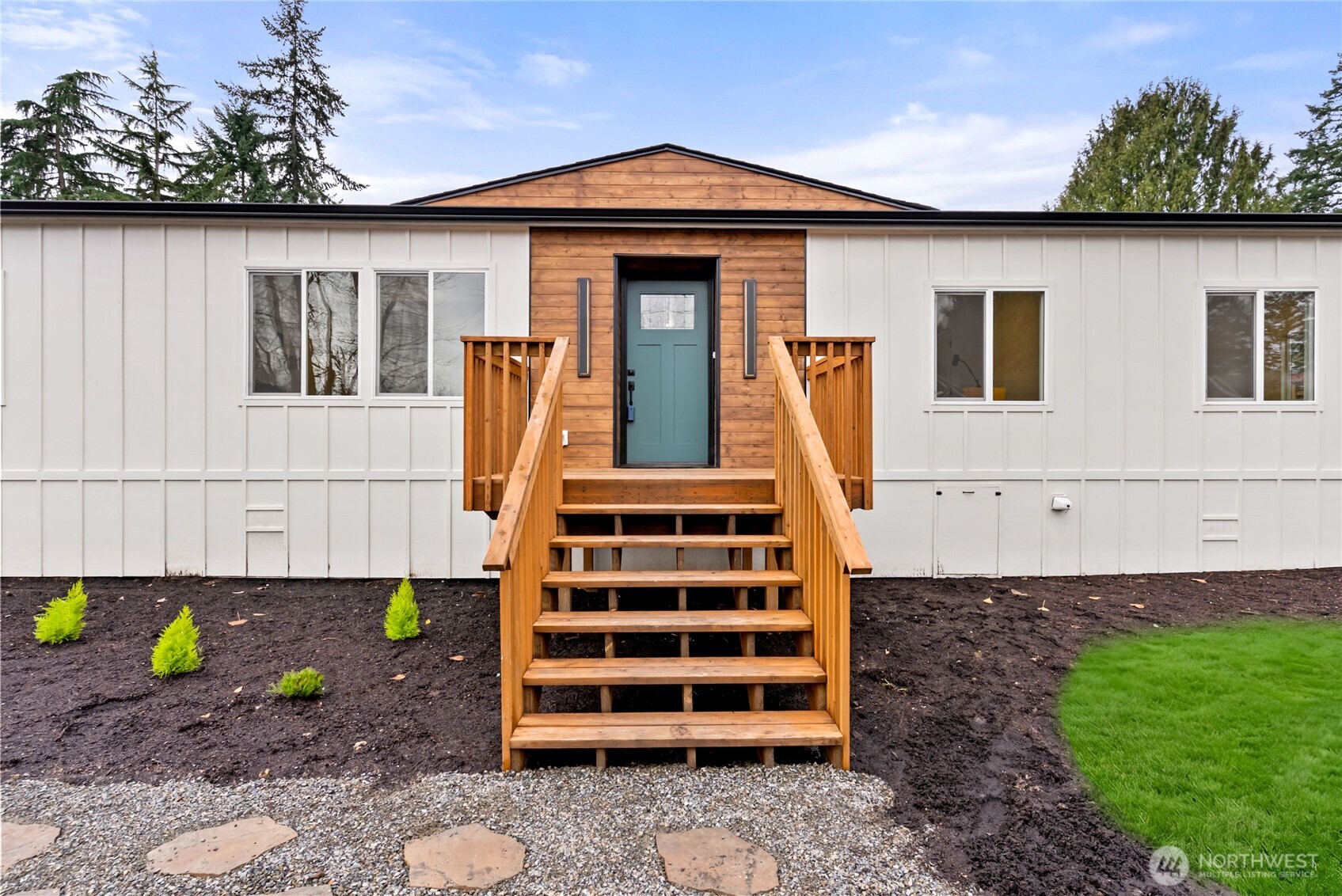 35851 12th Avenue SW, Federal Way, WA 98023