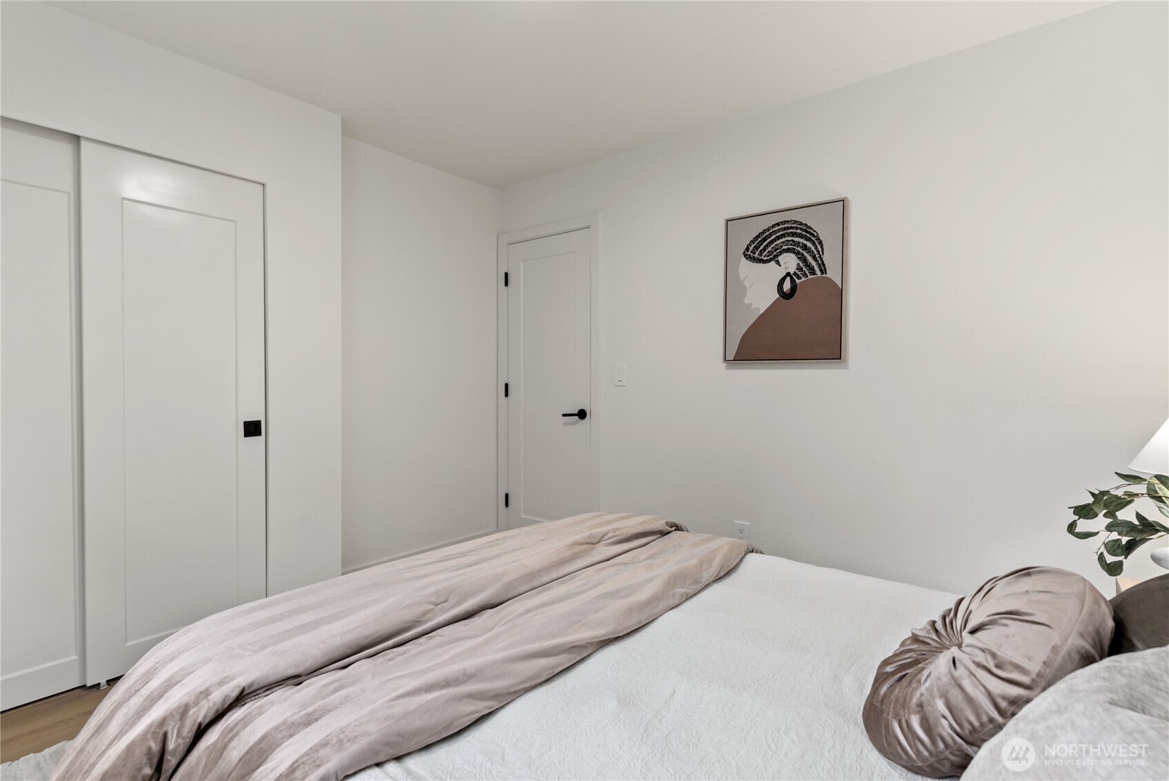 35851 12th Avenue SW, Federal Way, WA 98023