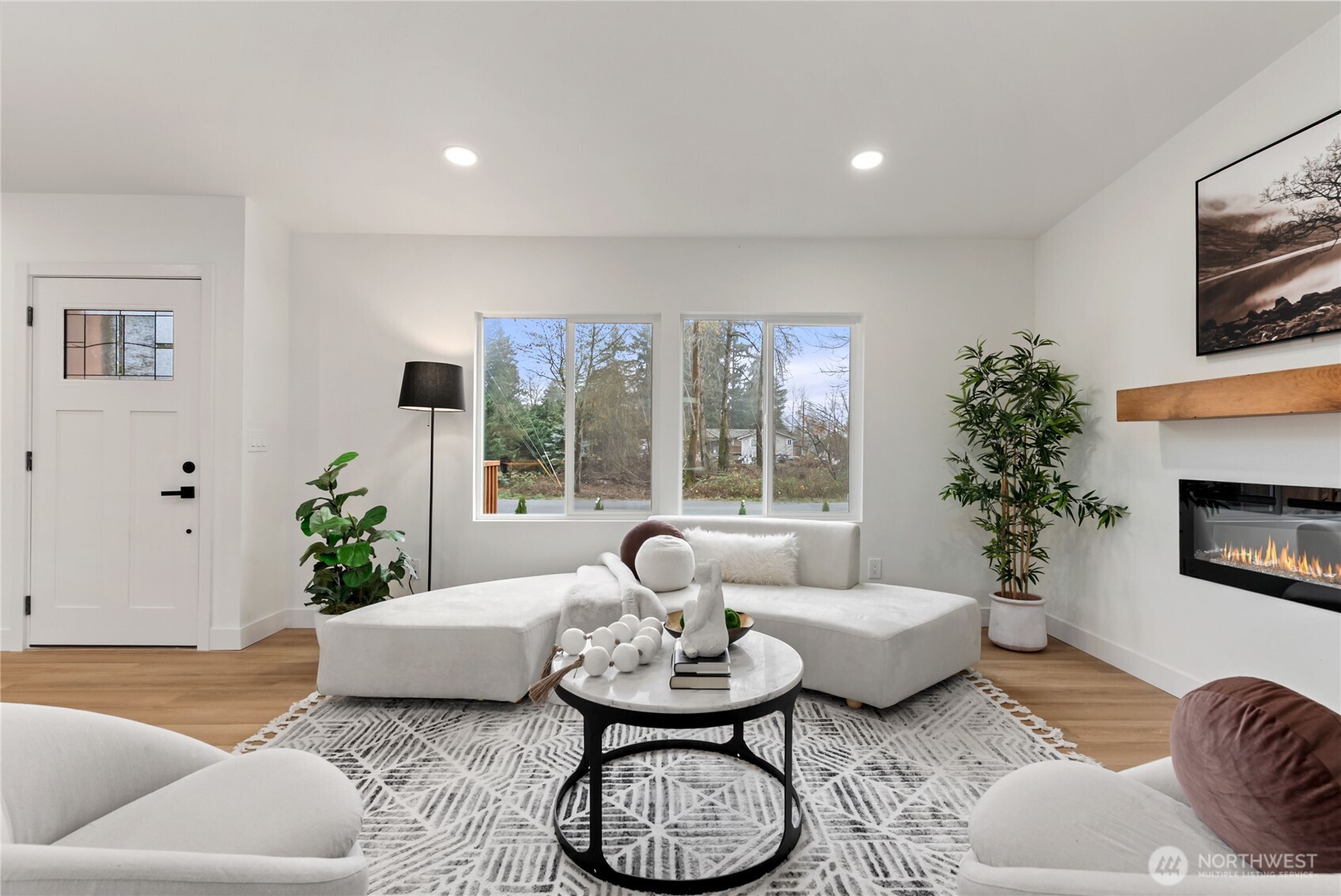 35851 12th Avenue SW, Federal Way, WA 98023