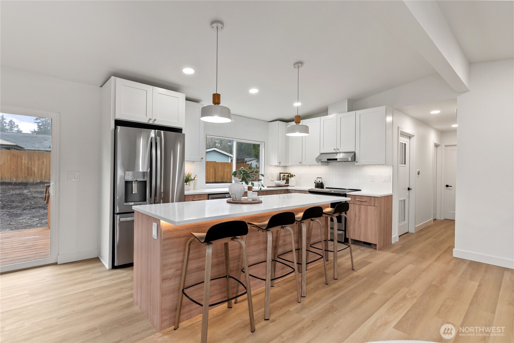 35851 12th Avenue SW, Federal Way, WA 98023