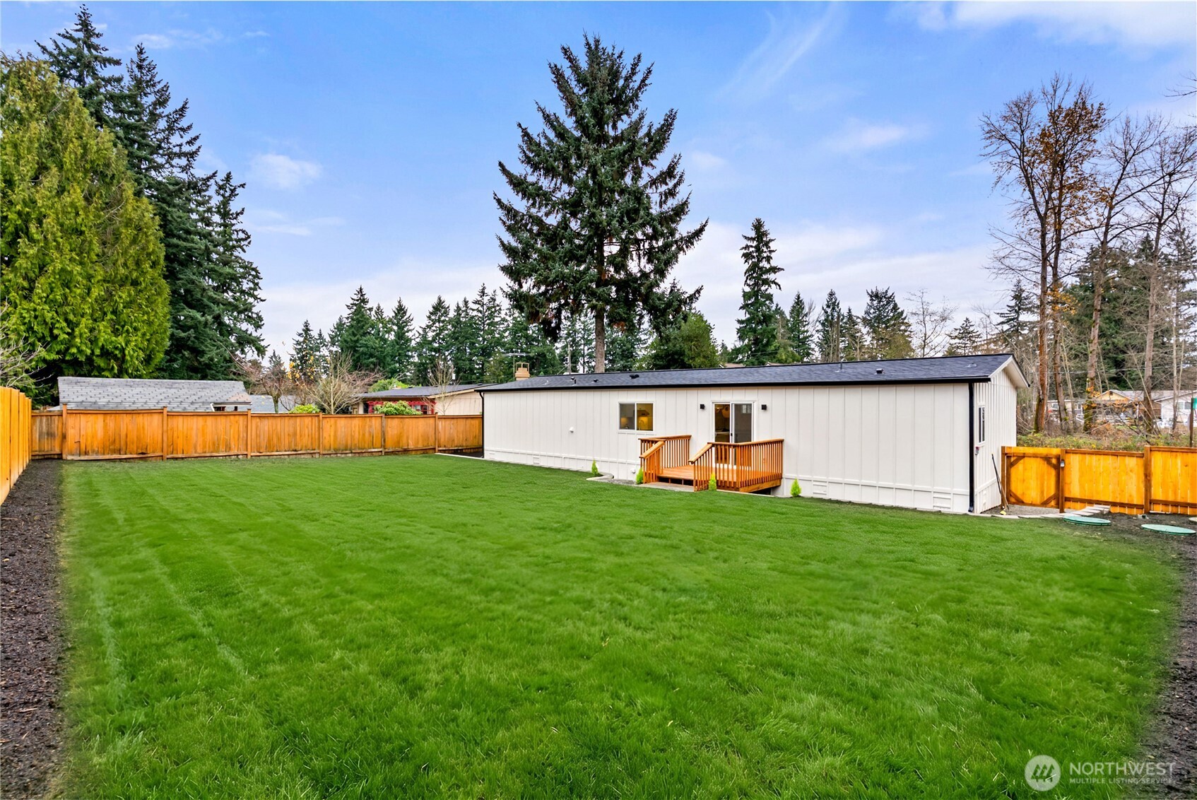 35851 12th Avenue SW, Federal Way, WA 98023