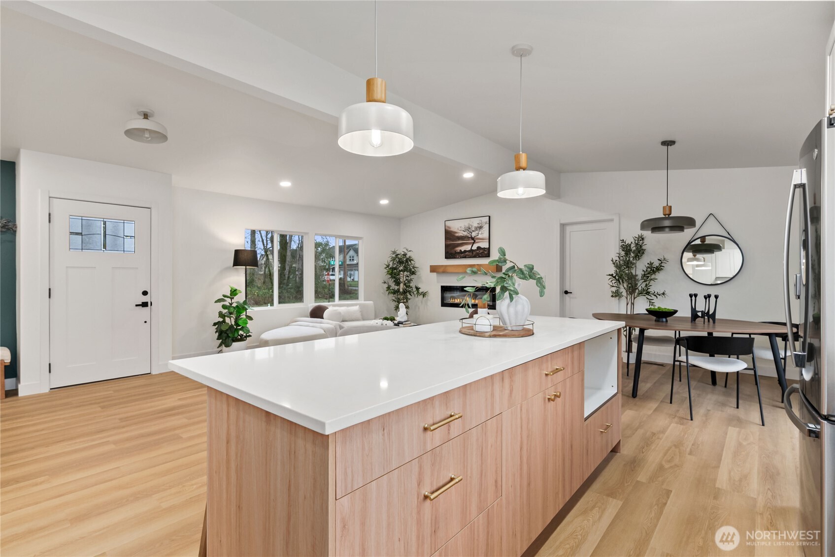 35851 12th Avenue SW, Federal Way, WA 98023