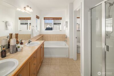 22632 SE 281st Street , Maple Valley, WA 98038 - Photo 18