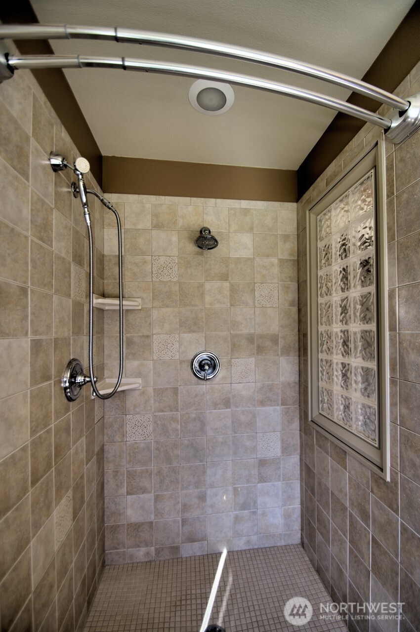 7436 Gallagher Cove Road NW, Olympia, WA 98502