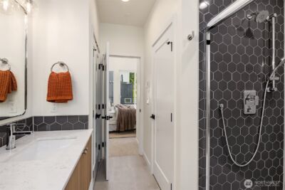 10815 11th Avenue NE, Seattle, WA 98125 - Photo 17