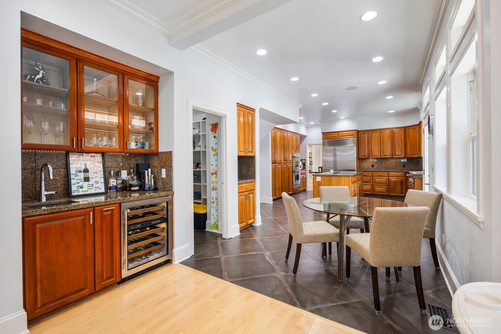 6030 Ann Arbor Avenue NE, Seattle, WA 98115