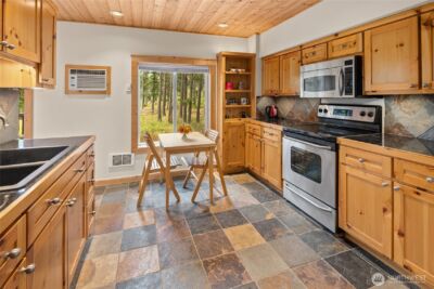 371 Eastgate Road , Cle Elum, WA 98922 - Photo 5