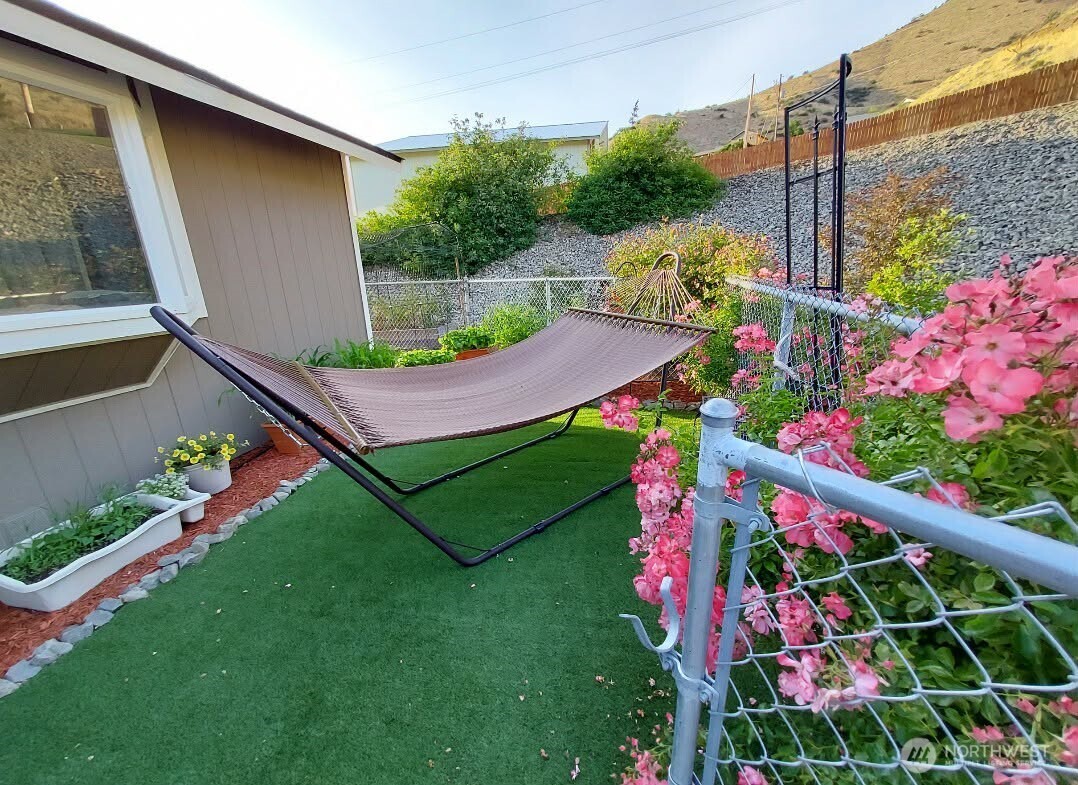 6132 Entiat River Road , Entiat, WA 98822