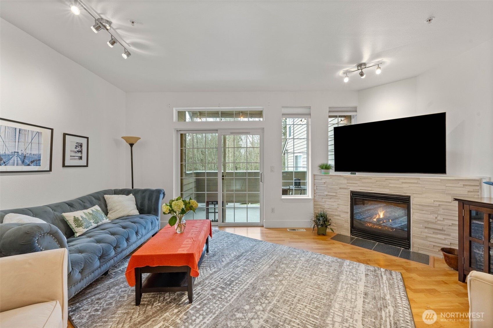 14714 53rd Avenue W #104, Edmonds, WA 98026