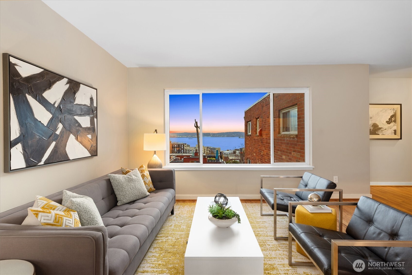 330 W Olympic Place #407, Seattle, WA 98119