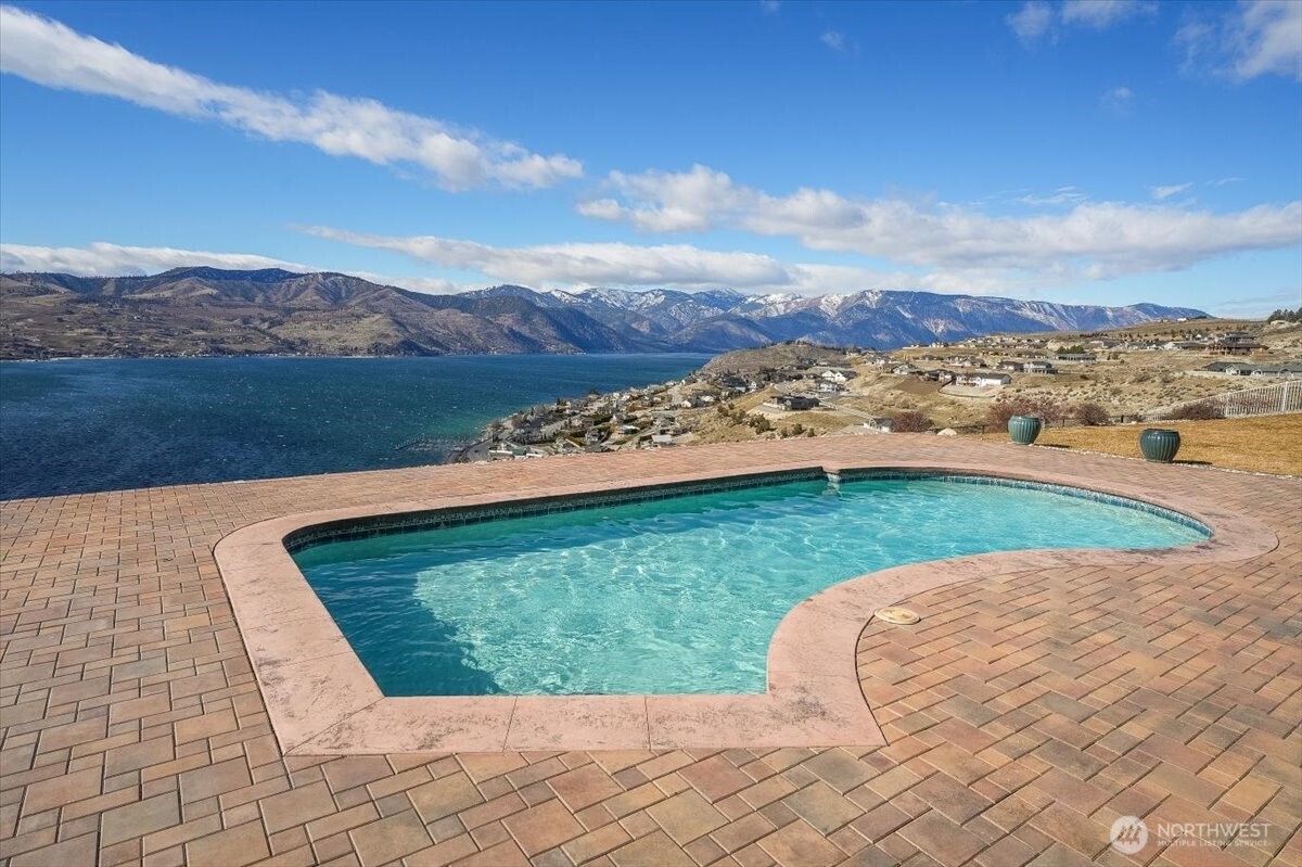 333 Highpoint Place , Chelan, WA 98816