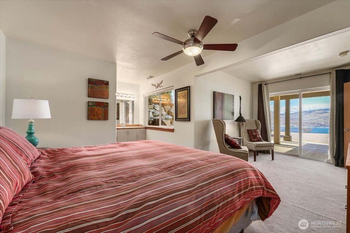 333 Highpoint Place , Chelan, WA 98816