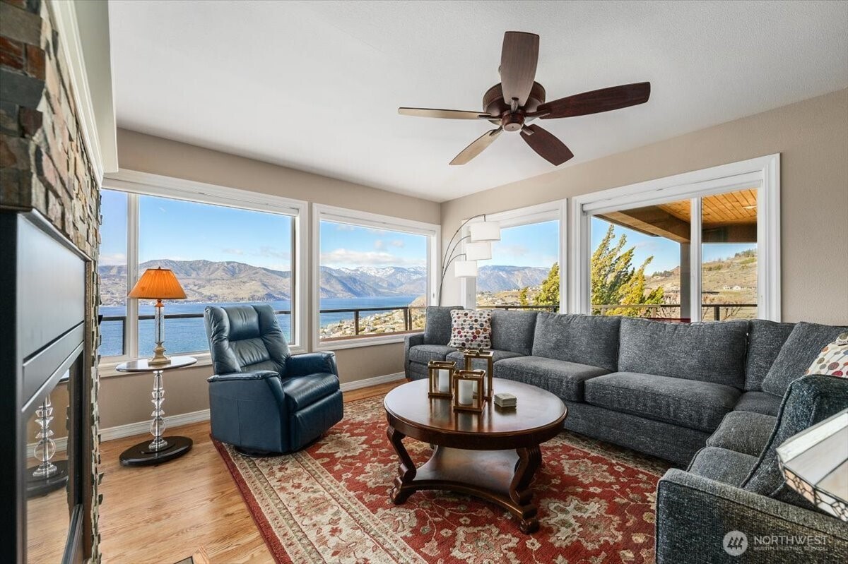 333 Highpoint Place , Chelan, WA 98816