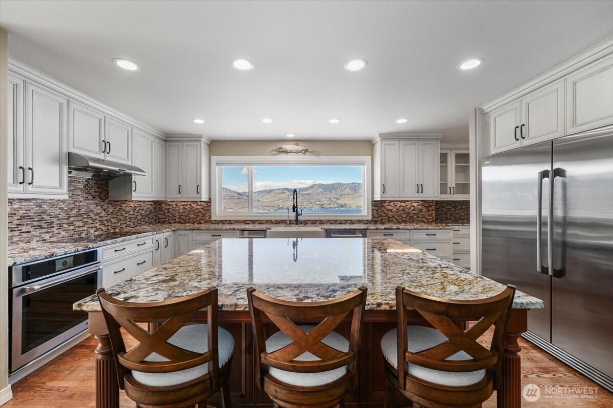 333 Highpoint Place , Chelan, WA 98816