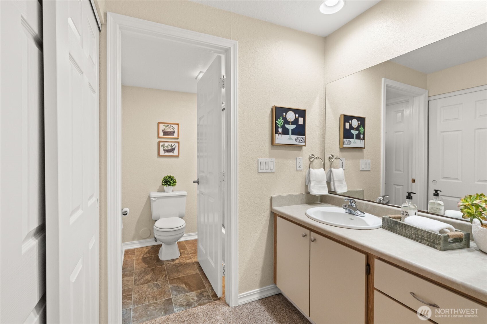 1700 W Sunn Fjord Lane #L-110, Bremerton, WA 98312