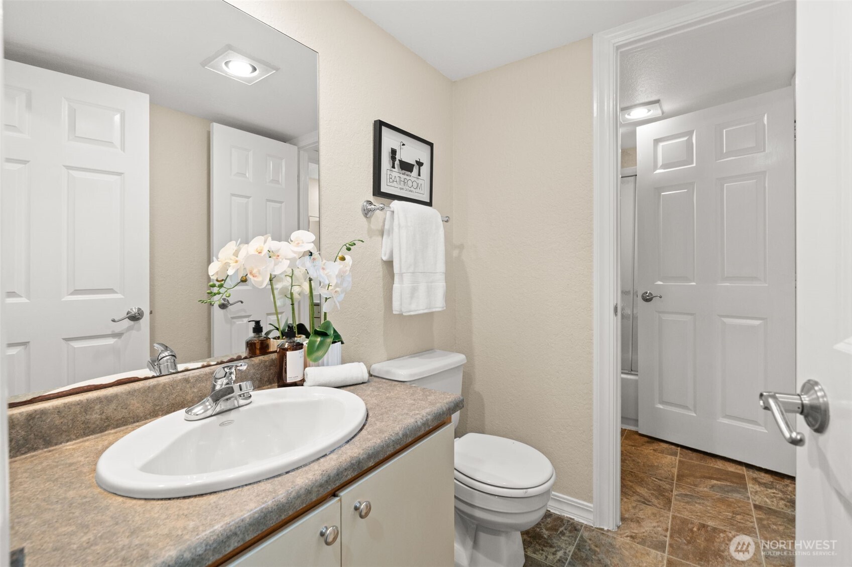 1700 W Sunn Fjord Lane #L-110, Bremerton, WA 98312