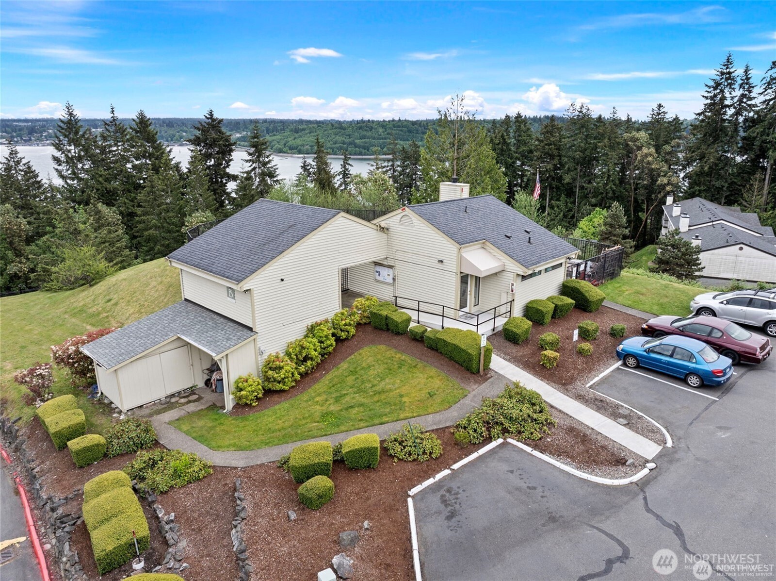 1700 W Sunn Fjord Lane #L-110, Bremerton, WA 98312