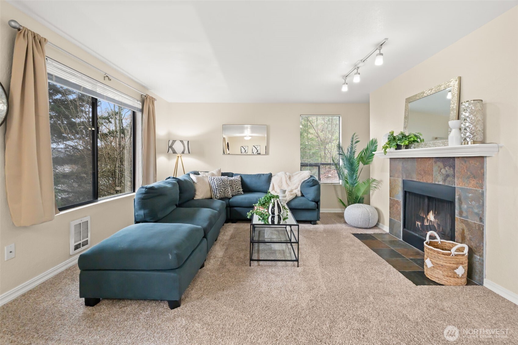 1700 W Sunn Fjord Lane #L-110, Bremerton, WA 98312