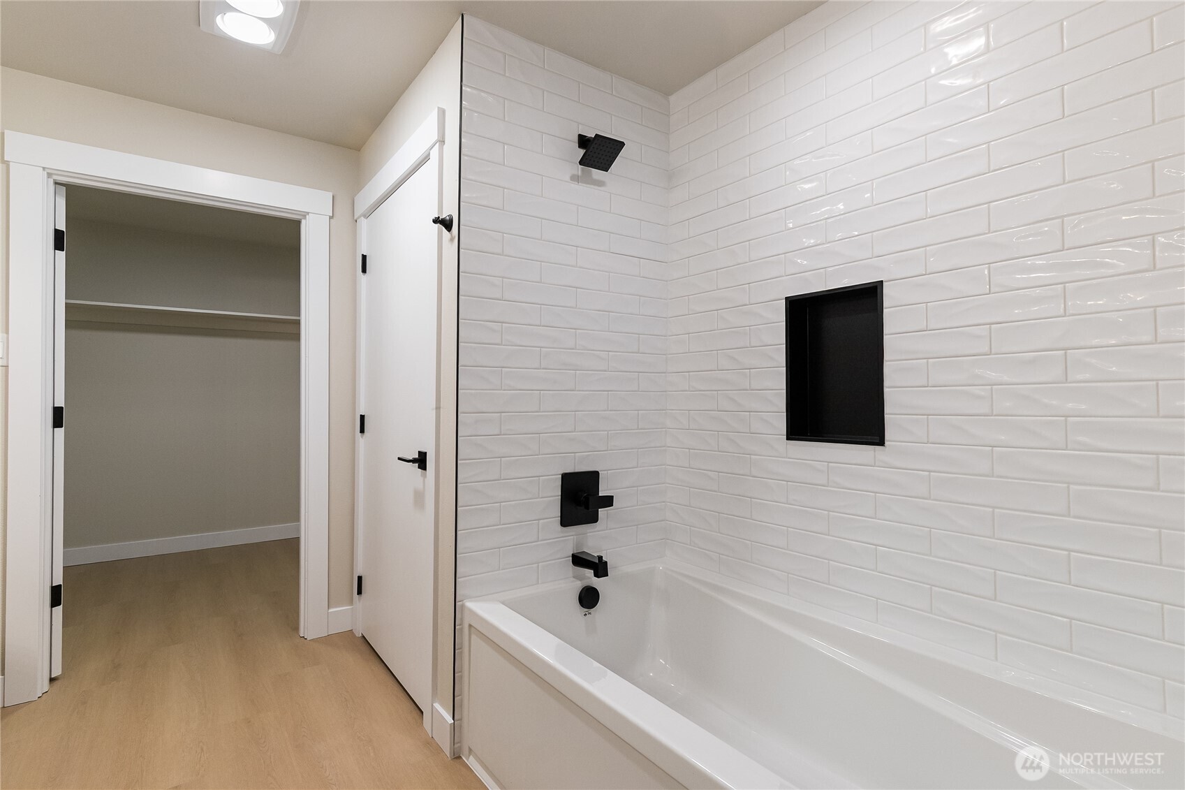 1178 E Grover Street #101, Lynden, WA 98264