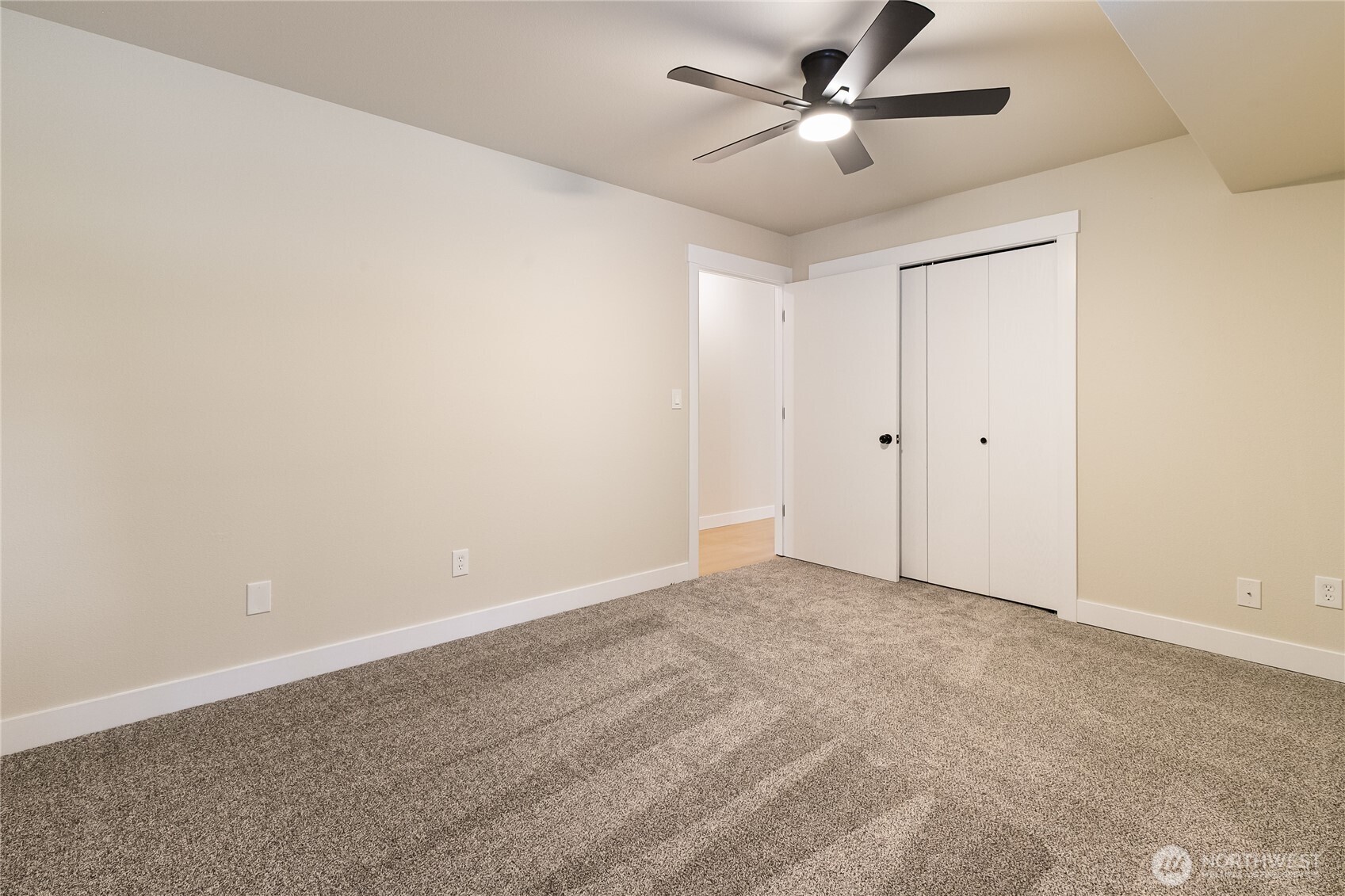 1178 E Grover Street #101, Lynden, WA 98264