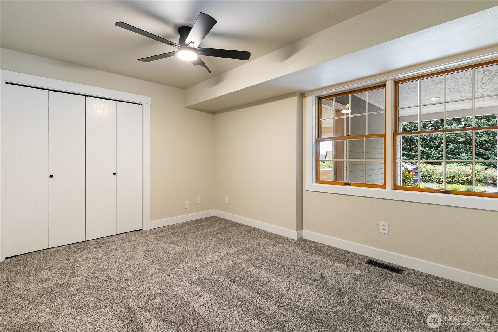 1178 E Grover Street #101, Lynden, WA 98264