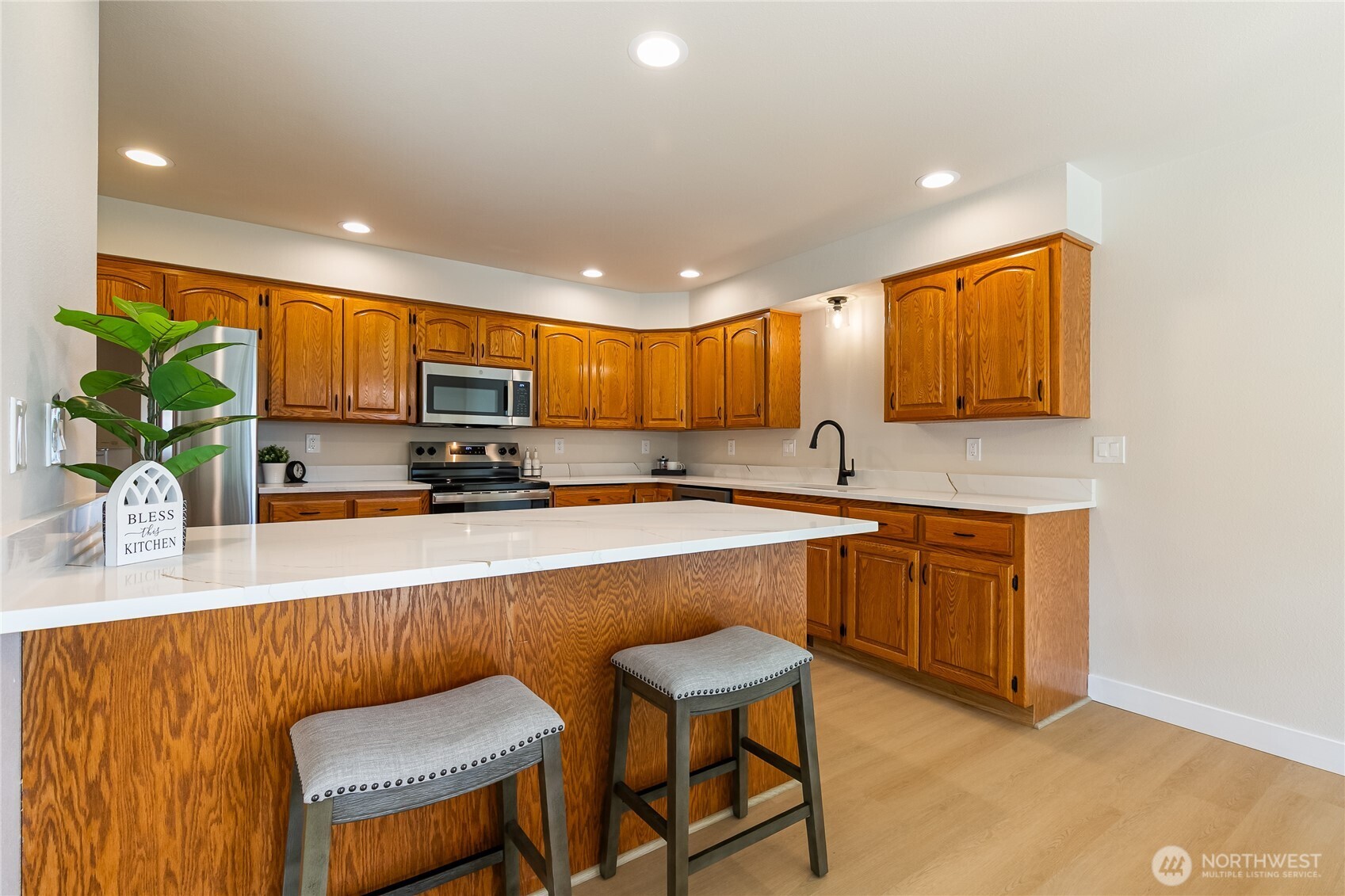 1178 E Grover Street #101, Lynden, WA 98264