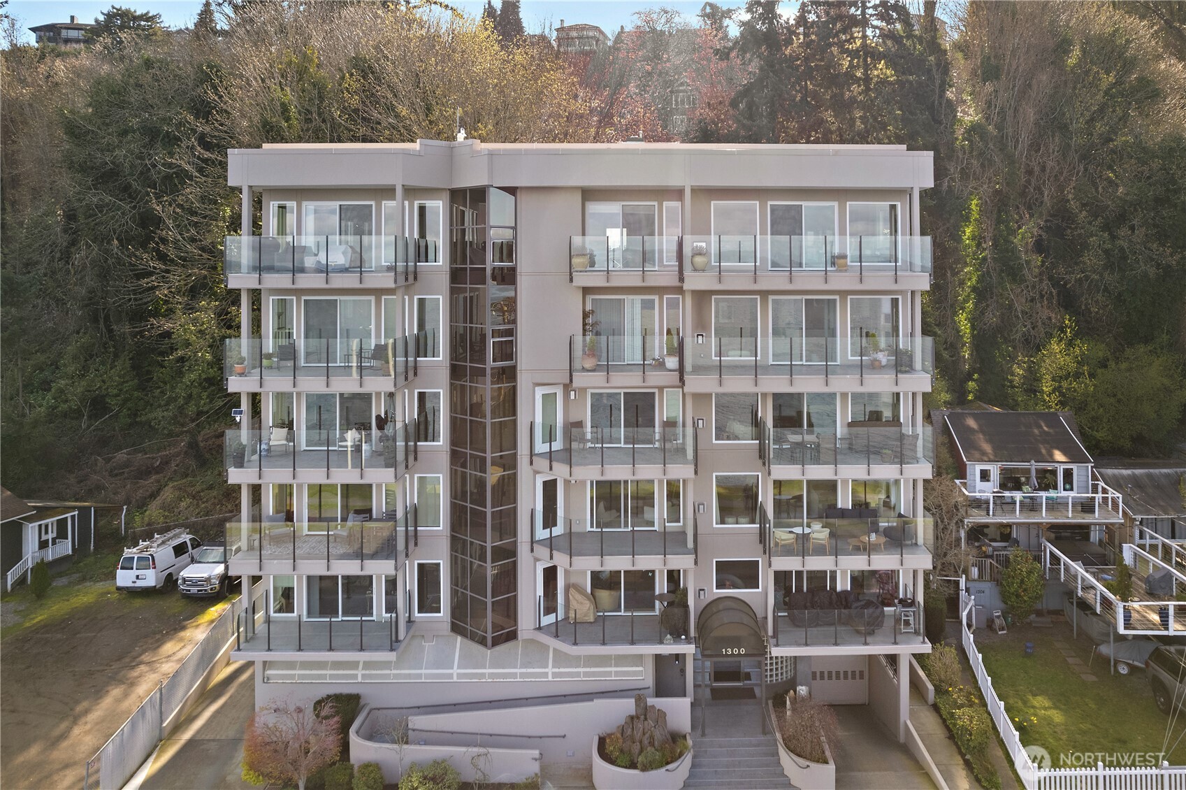 1300 Alki Avenue SW #200, Seattle, WA 98116