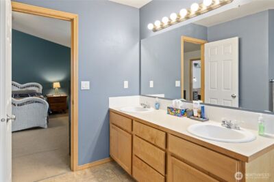 18135 72nd Avenue E, Puyallup, WA 98375-1847 - Photo 31