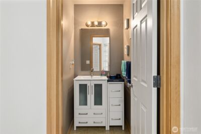 18135 72nd Avenue E, Puyallup, WA 98375-1847 - Photo 4